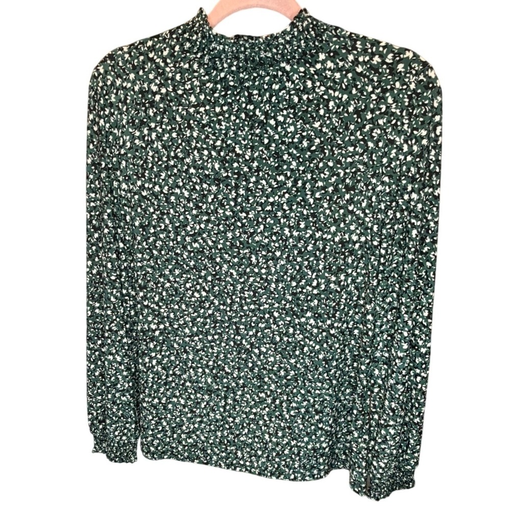 Anne Klein Blouse Wmn Size M Green Abstract Floral Smocked Mock Neck Long Sleeve